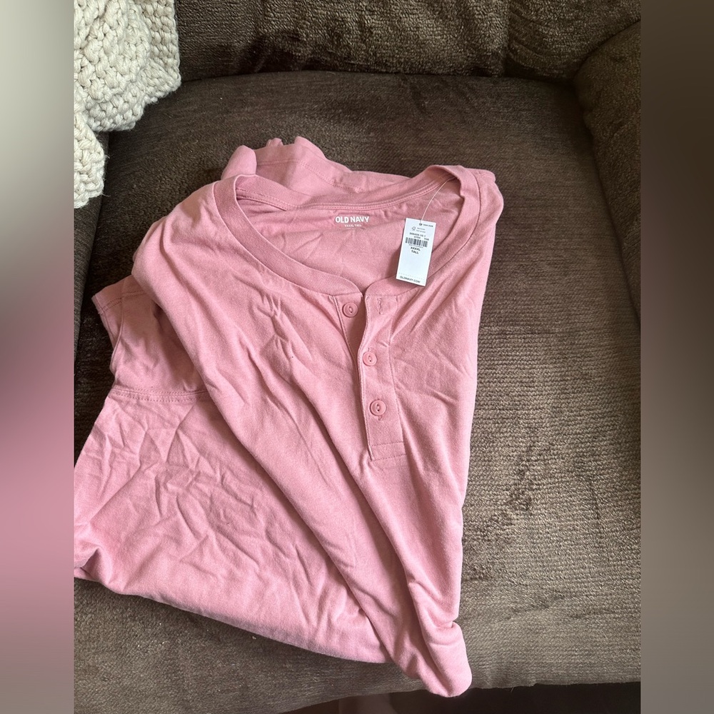Old navy XXXXL Tall NWT tee shirt